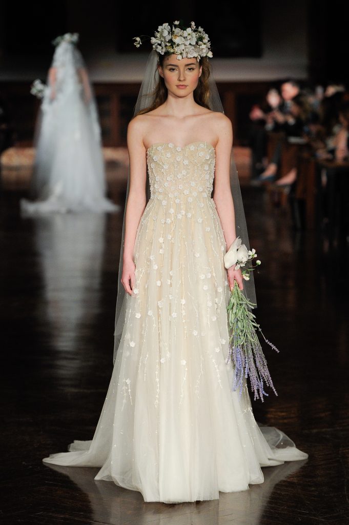 tendencia de vestidos de novia 2019 flores en 3 d reem acra